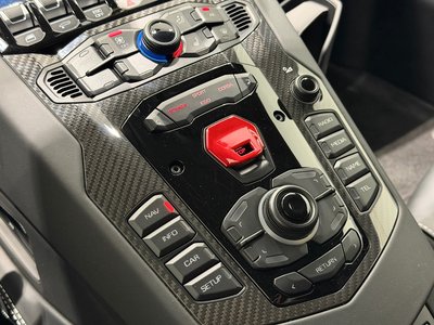 2021 Lamborghini AVENTADOR — миниатюра 22