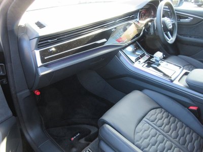 صورة 12 لـ 2024 AUDI RS Q8