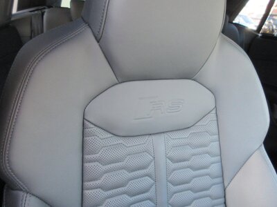 صورة 14 لـ 2024 AUDI RS Q8