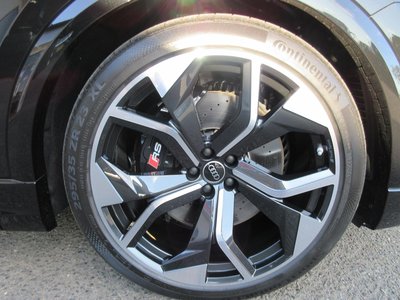 2024 AUDI RS Q8 thumbnail 19