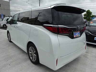 2025 Toyota ALPHARD photo 12