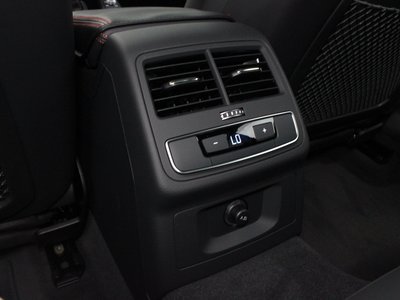 صورة مصغرة 64 لـ 2024 AUDI RS4 AVANT