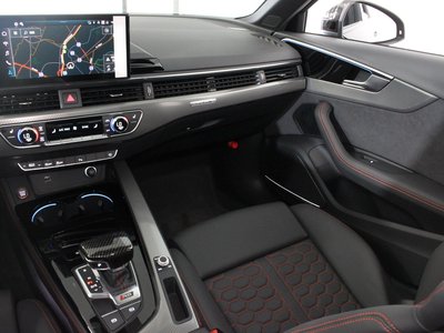 صورة مصغرة 41 لـ 2024 AUDI RS4 AVANT