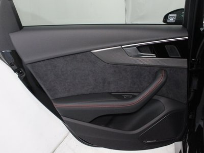 صورة مصغرة 59 لـ 2024 AUDI RS4 AVANT