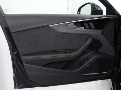 صورة مصغرة 57 لـ 2024 AUDI RS4 AVANT