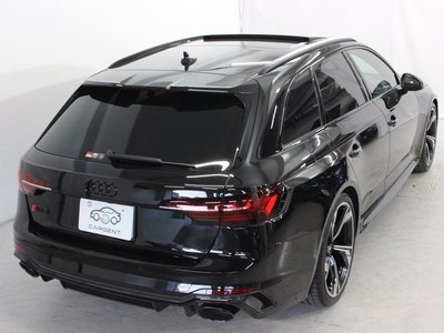 2024 AUDI RS4 AVANT photo 11
