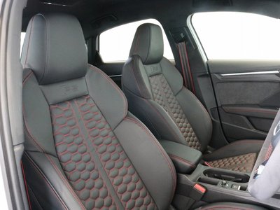صورة 8 لـ 2024 AUDI RS3 SEDAN