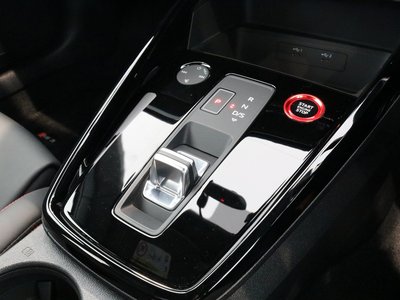 صورة 12 لـ 2024 AUDI RS3 SEDAN