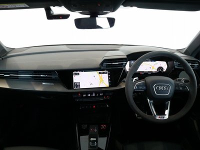 صورة 7 لـ 2024 AUDI RS3 SEDAN