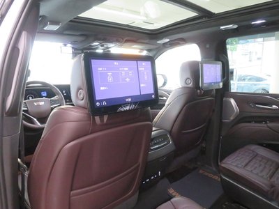 صورة مصغرة 18 لـ 2021 Cadillac ESCALADE