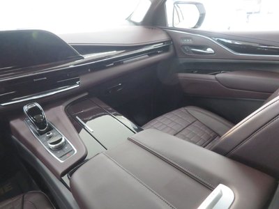 صورة مصغرة 47 لـ 2021 Cadillac ESCALADE