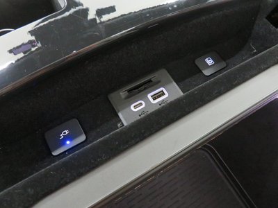 صورة مصغرة 59 لـ 2021 Cadillac ESCALADE