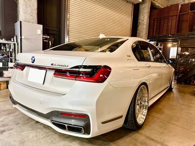 2021 BMW 7 SERIES photo 5