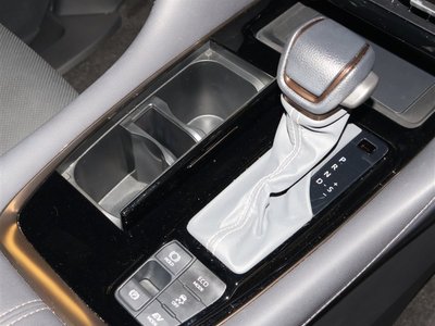 صورة 12 لـ 2023 Toyota ALPHARD