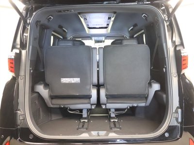 صورة 22 لـ 2023 Toyota ALPHARD