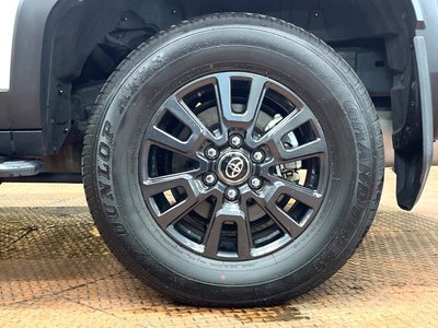 صورة 53 لـ 2025 Toyota LAND CRUISER 250