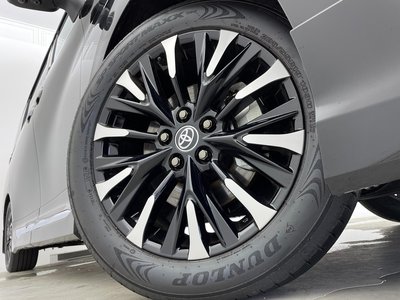 صورة 40 لـ 2024 Toyota VELLFIRE
