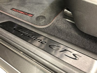 2021 Porsche CAYENNE photo 12