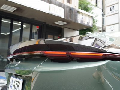 صورة 36 لـ 2025 Ferrari 12 CILINDRI