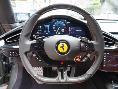 صورة 18 لـ 2025 Ferrari 12 CILINDRI