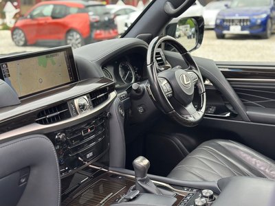 2021 Lexus LX thumbnail 61