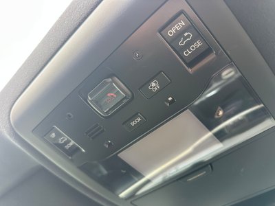 2021 Lexus LX thumbnail 39