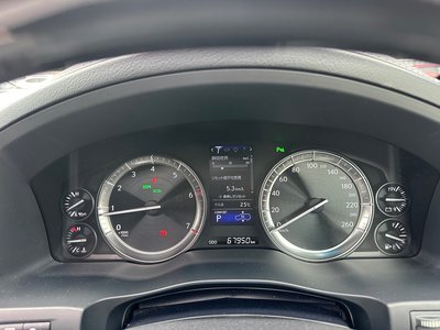 2021 Lexus LX thumbnail 35