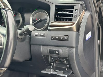 2021 Lexus LX thumbnail 19