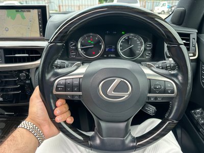 2021 Lexus LX thumbnail 34