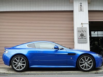 2011 Aston Martin V8 — фото 11