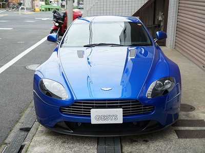 2011 Aston Martin V8 — фото 6