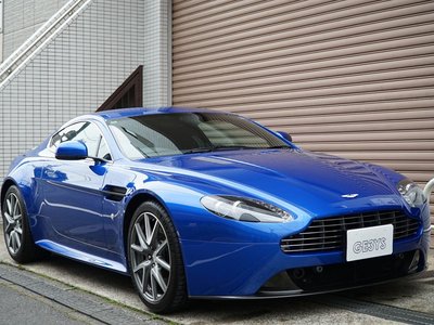 2011 Aston Martin V8 — фото 1