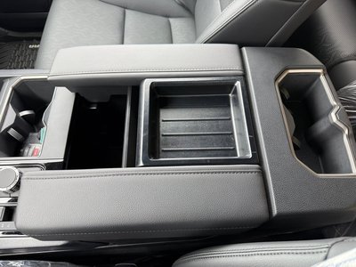 2025 Toyota TUNDRA thumbnail 42