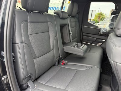 2025 Toyota TUNDRA thumbnail 25
