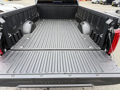2025 Toyota TUNDRA thumbnail 51