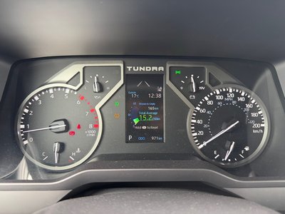 2025 Toyota TUNDRA thumbnail 28