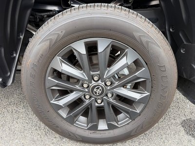2025 Toyota TUNDRA thumbnail 61