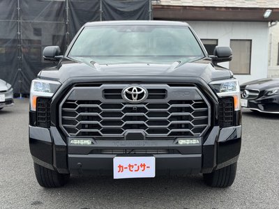 2025 Toyota TUNDRA photo 2