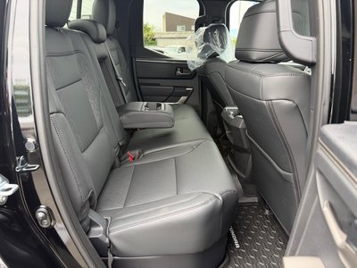 2025 Toyota TUNDRA thumbnail 24