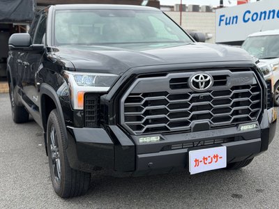 2025 Toyota TUNDRA photo 3