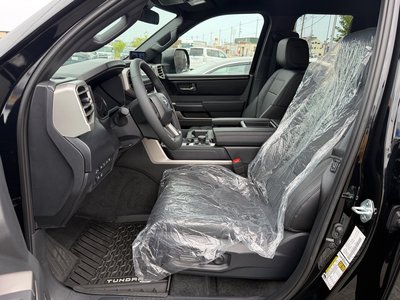 2025 Toyota TUNDRA photo 16
