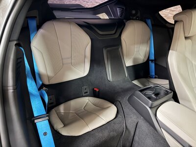 2015 BMW I8 — фото 18