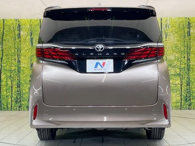 صورة 16 لـ 2025 Toyota ALPHARD