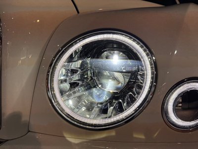صورة 44 لـ 2017 Bentley MULSANNE