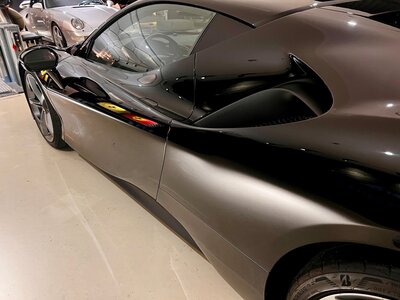 صورة 52 لـ 2021 Ferrari SF90 STRADALE