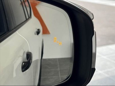 2023 Toyota LAND CRUISER 300 — миниатюра 7
