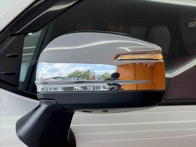 2023 Toyota LAND CRUISER 300 — миниатюра 37
