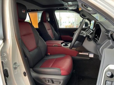 2023 Toyota LAND CRUISER 300 — миниатюра 17