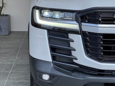 2023 Toyota LAND CRUISER 300 — миниатюра 38