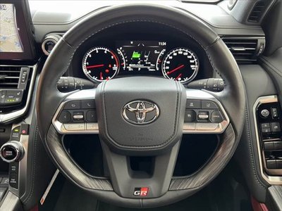 2023 Toyota LAND CRUISER 300 — миниатюра 27